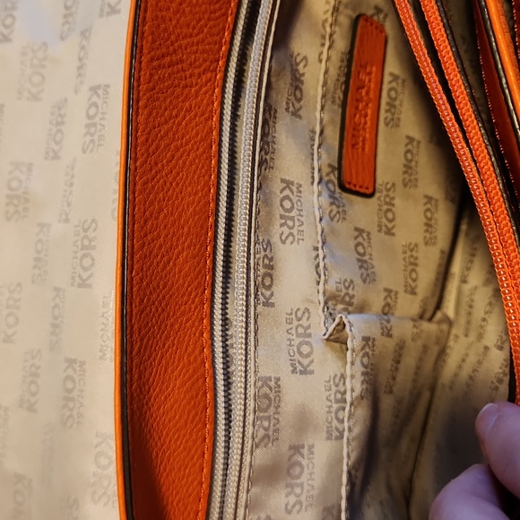 Michael Kors Margot Bag - Picture 6 of 9